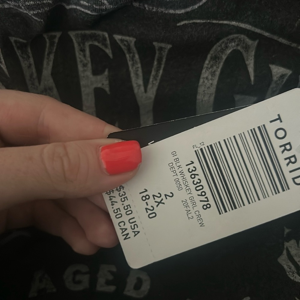 Torrid Whiskey Girl Classic Fit Short Sleeve Tee Shirt Size 2X NEW - Picture 4 of 4